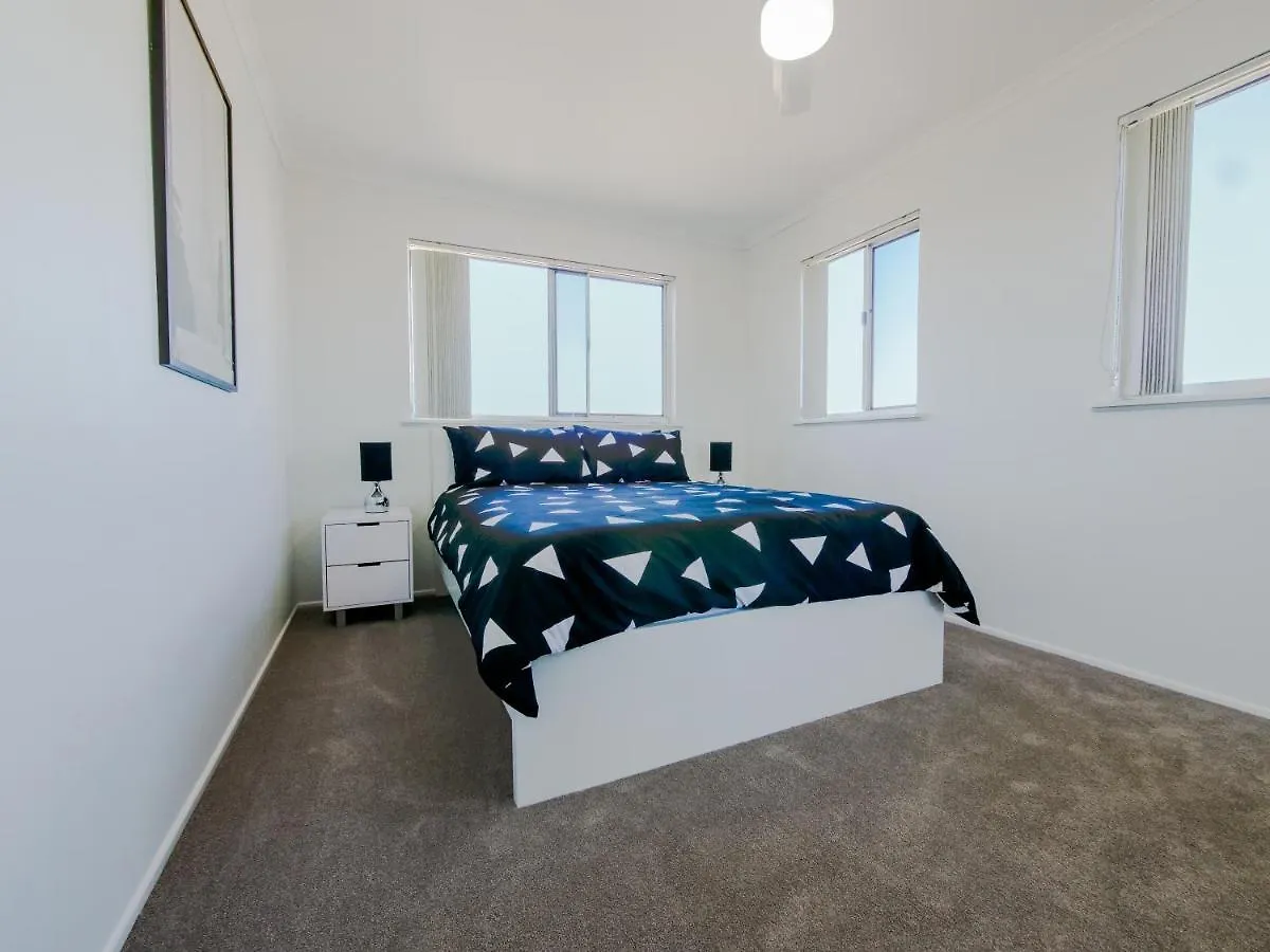 Apartmanhotel Explorer Cove Unit 6 31 Kennedy Pde Caloundra